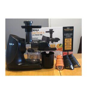 NINJA Cold Press Juicer Pro 3 Filters Recipes Great Condition CLEAN Complete Set